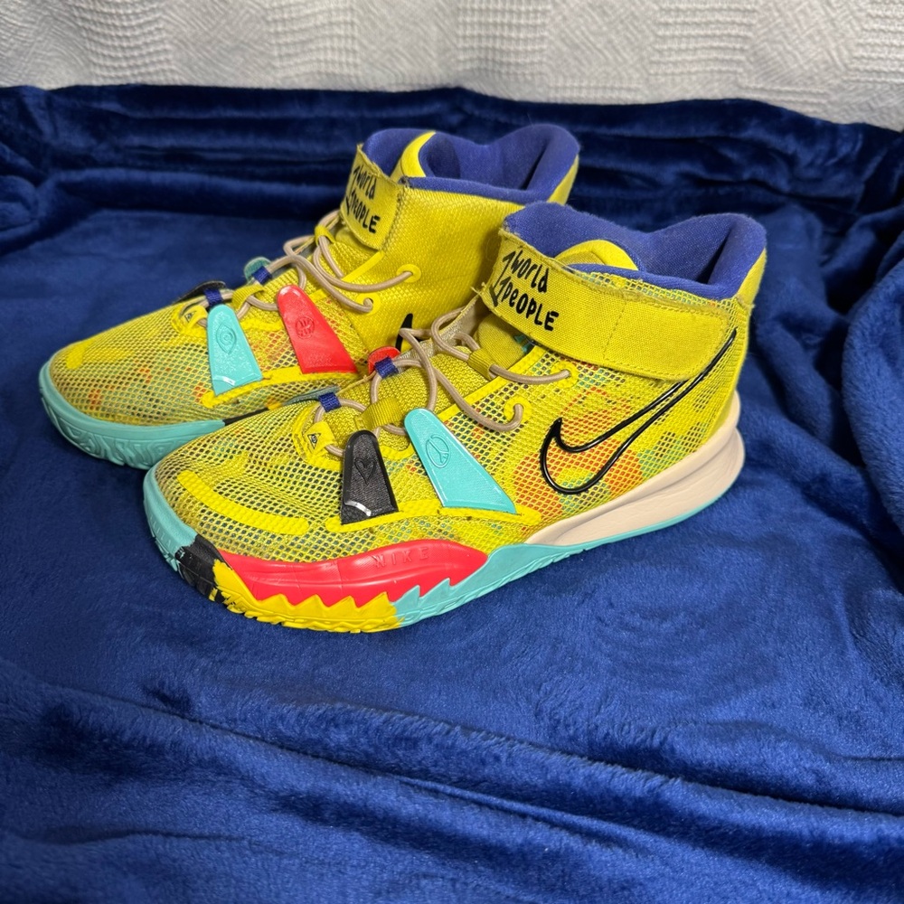 Nike Kyrie 7 1‎ World People Size 3Y…Rare